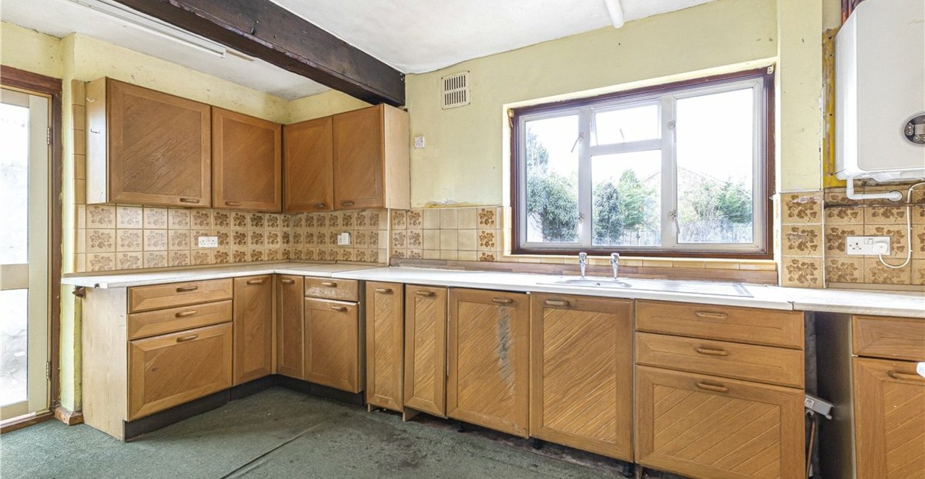 3 bedroom house for sale in Chelsfield | Robinson Jackson