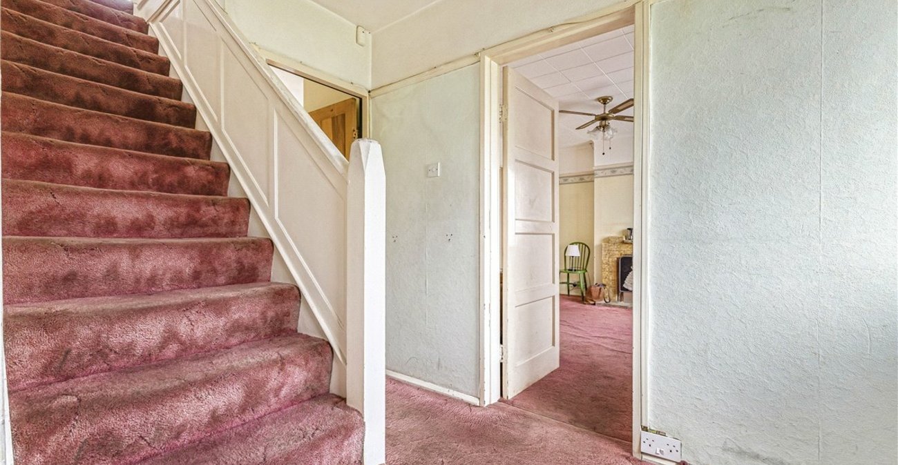 3 bedroom house for sale in Cheslfield | Robinson Jackson