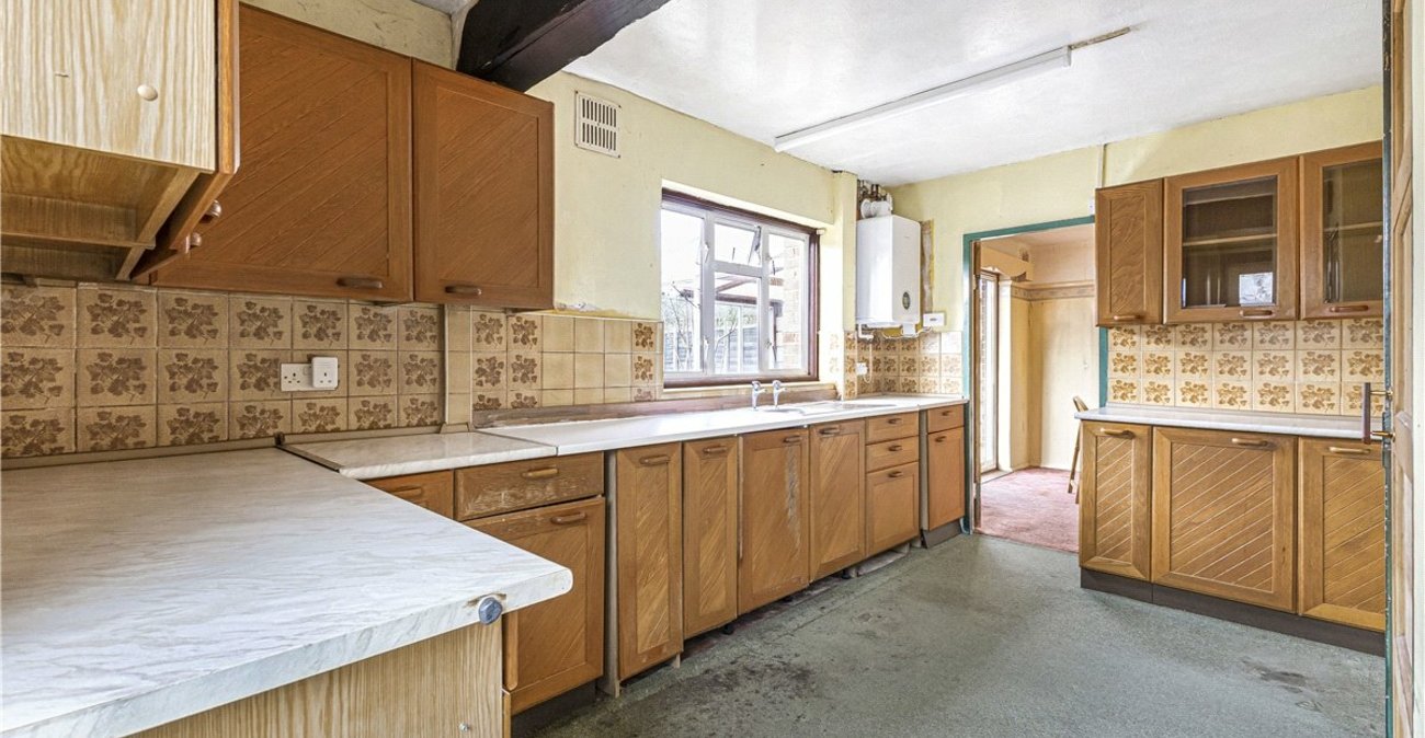 3 bedroom house for sale in Cheslfield | Robinson Jackson