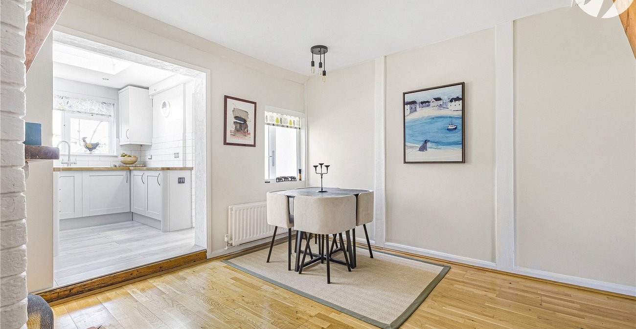 3 bedroom house for sale in Eynsford Road | Robinson Jackson