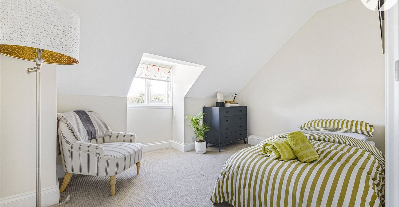 3 bedroom house for sale in Eynsford Road | Robinson Jackson