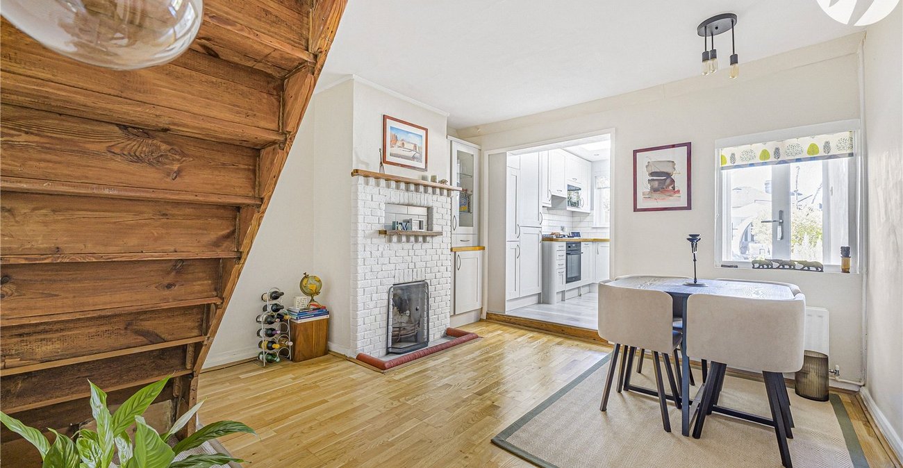 3 bedroom house for sale in Eynsford Road | Robinson Jackson