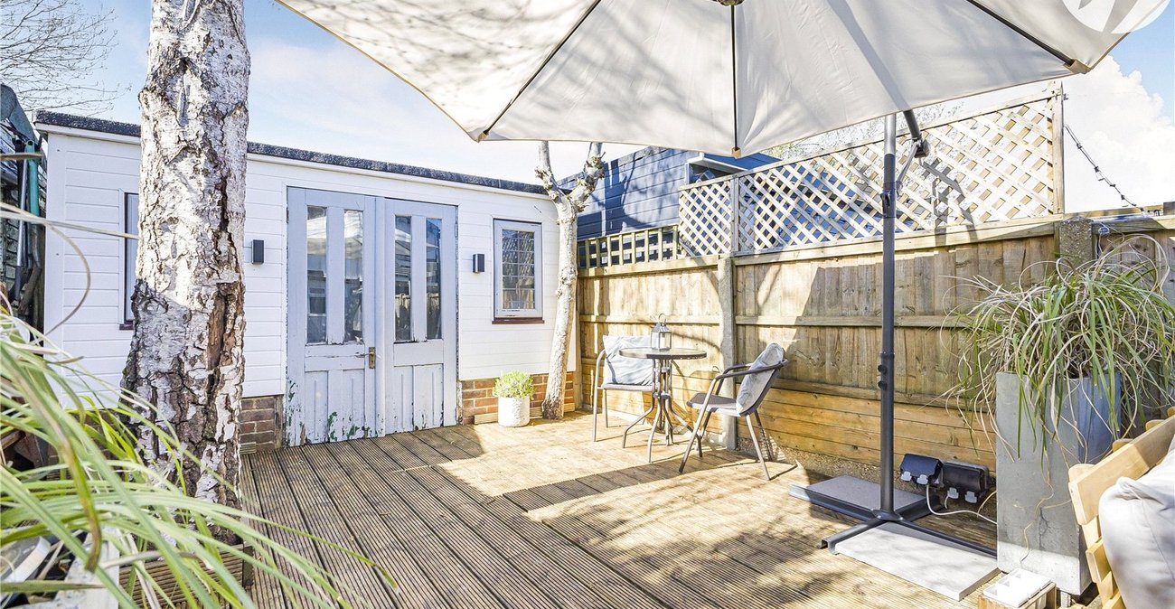 3 bedroom house for sale in Eynsford Road | Robinson Jackson