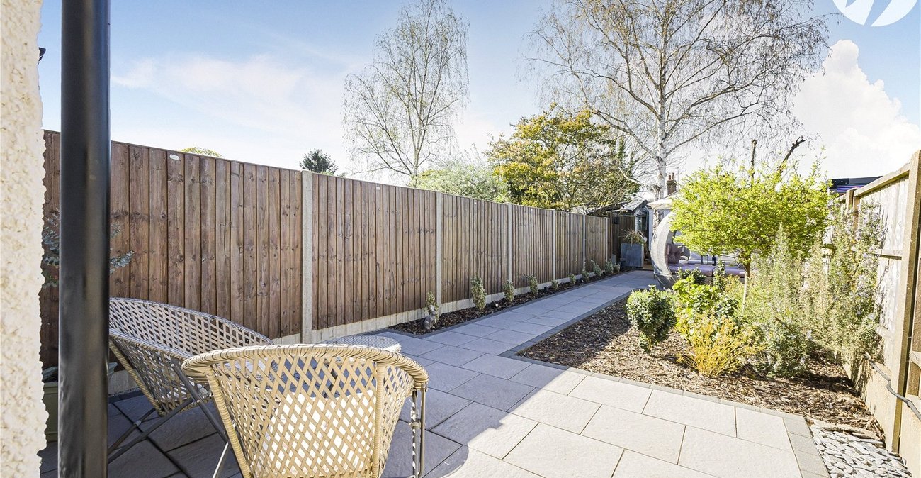 3 bedroom house for sale in Eynsford Road | Robinson Jackson