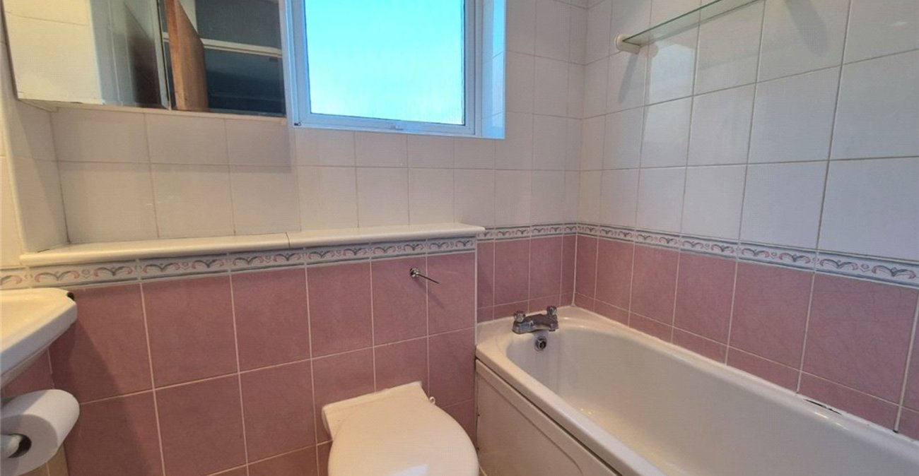 4 bedroom house for sale in Orpington | Robinson Jackson