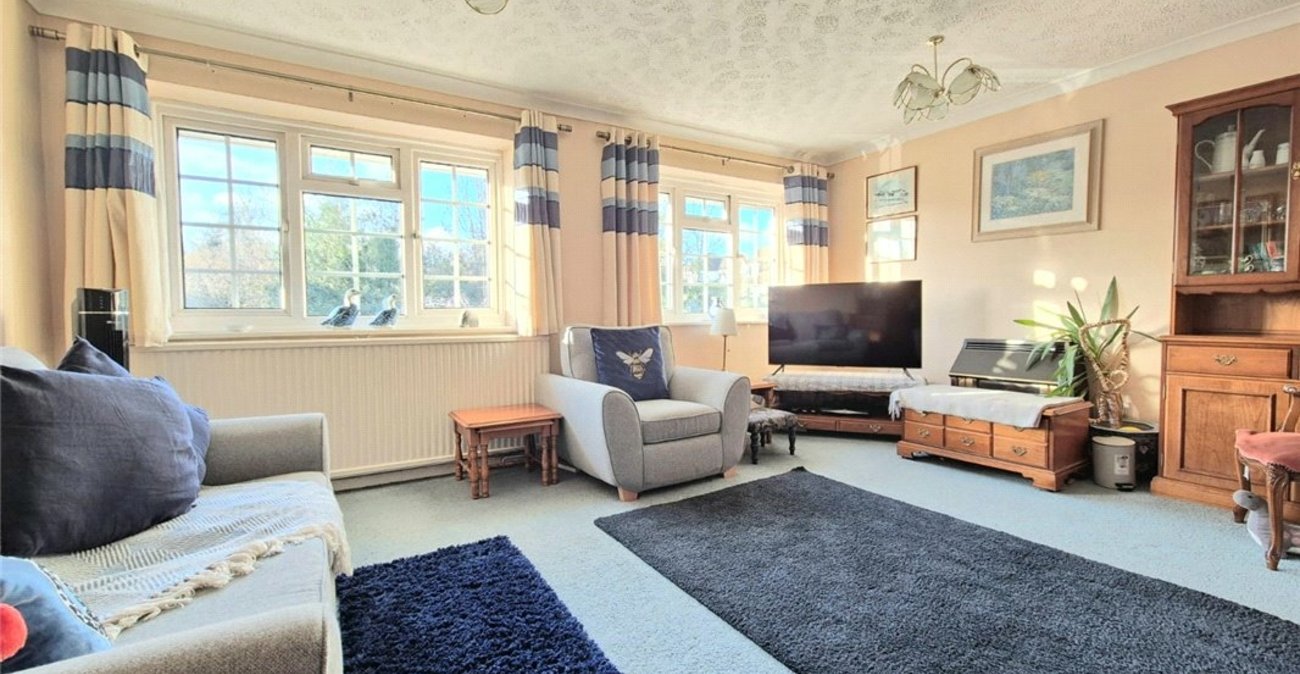4 bedroom house for sale in Orpington | Robinson Jackson