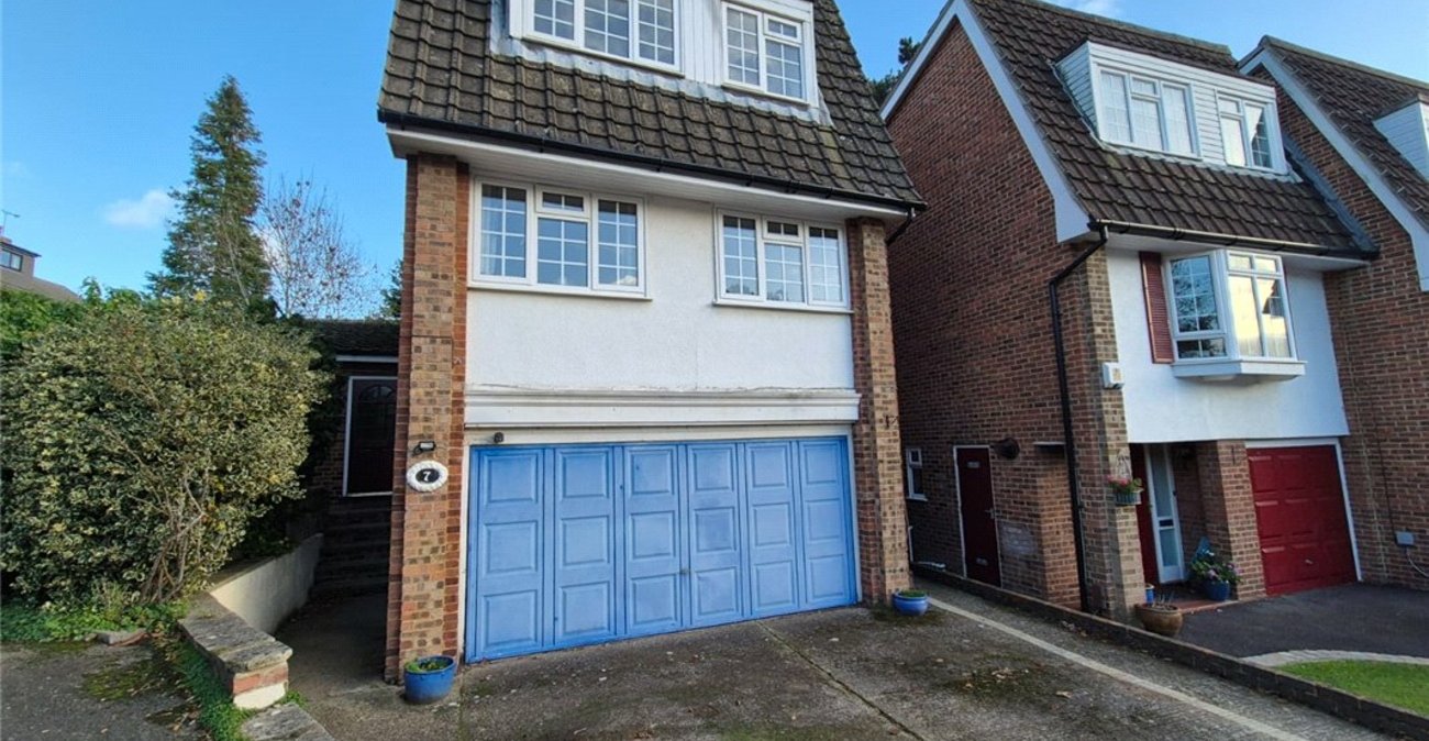 4 bedroom house for sale in Orpington | Robinson Jackson