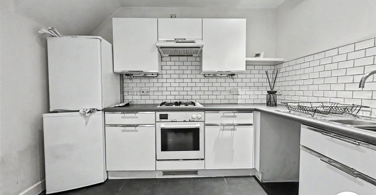2 bedroom property for sale in Valetta Way | Robinson Michael & Jackson