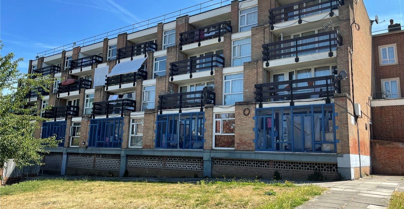 1 bedroom property for sale in London | Robinson Jackson