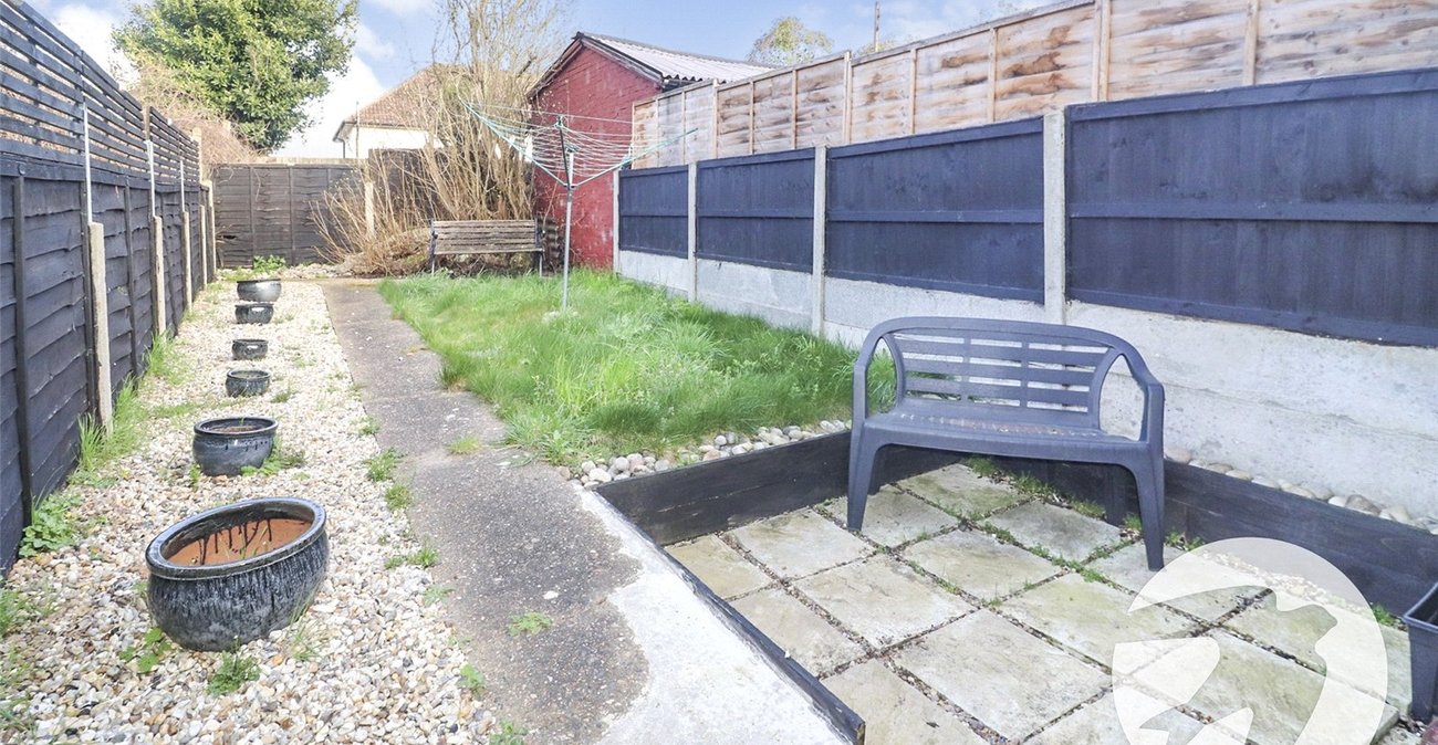 2 bedroom house for sale in Erith | Robinson Jackson