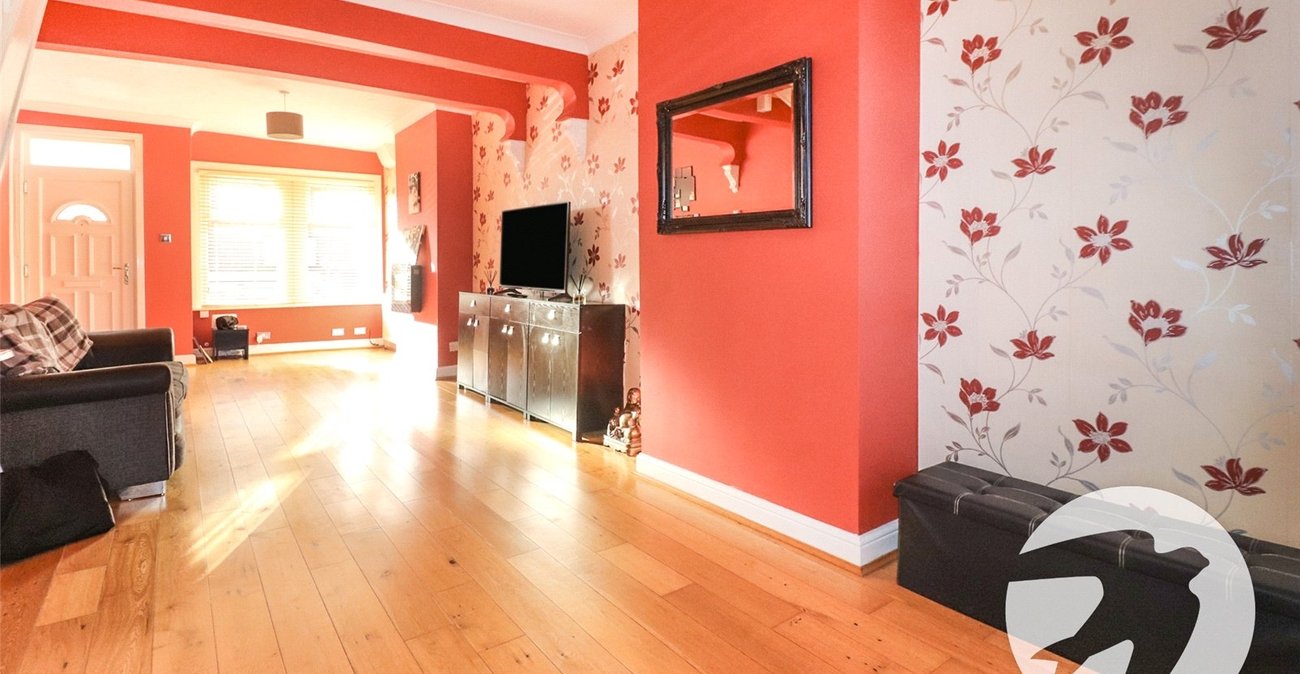 2 bedroom house for sale in Erith | Robinson Jackson