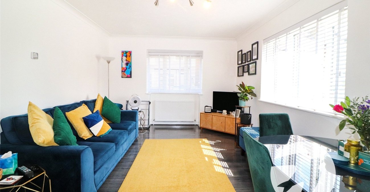 1 bedroom property for sale in Erith | Robinson Jackson