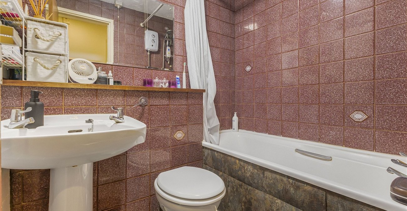 property for sale in Swanley | Robinson Jackson