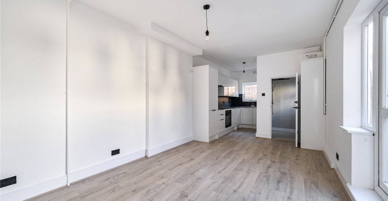 2 bedroom property for sale in Sydenham | Robinson Jackson