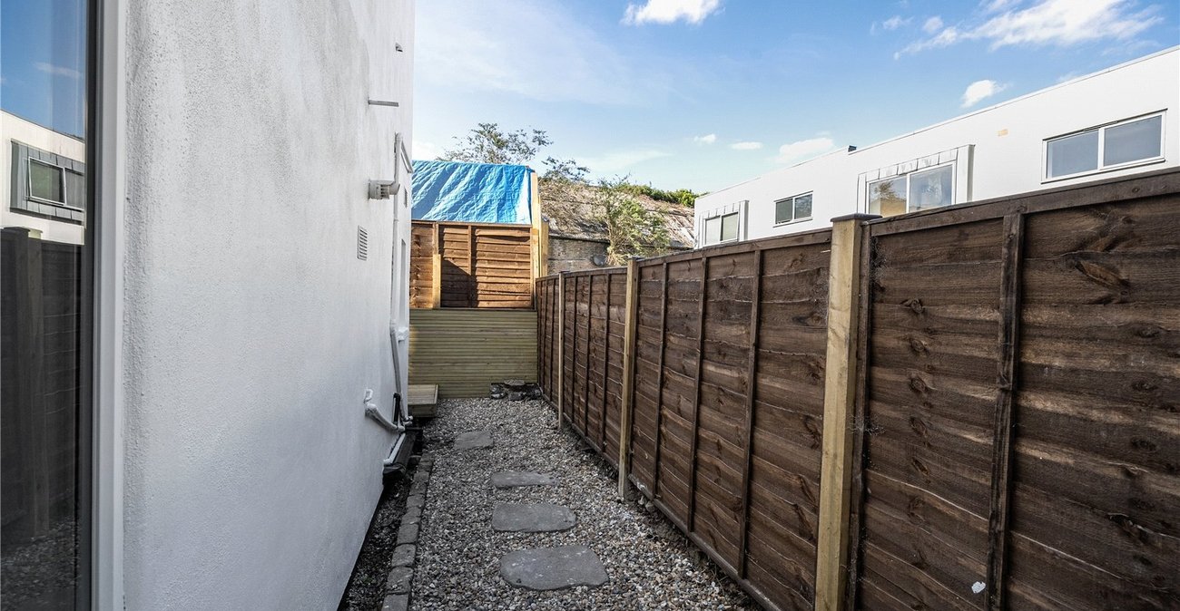 2 bedroom property for sale in Sydenham | Robinson Jackson