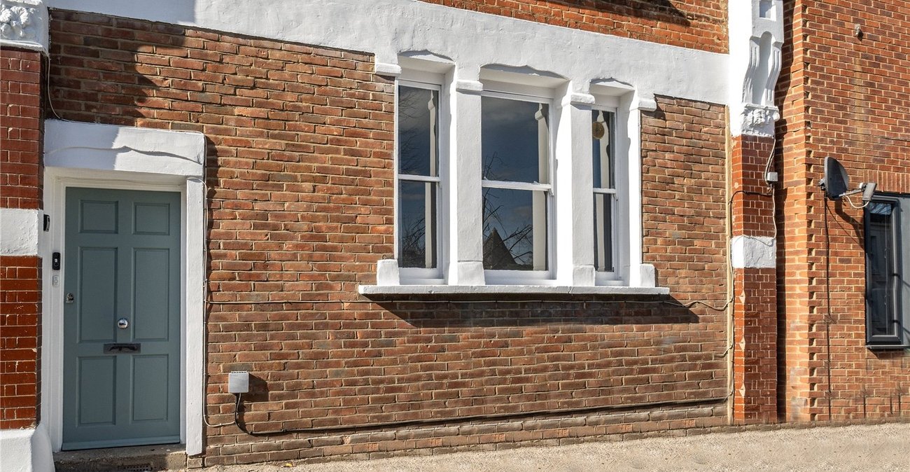2 bedroom property for sale in Sydenham | Robinson Jackson