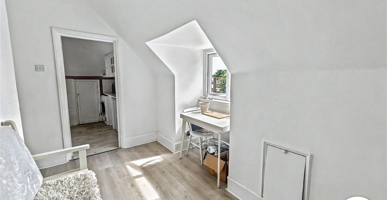 2 bedroom property for sale in Sidcup | Robinson Jackson