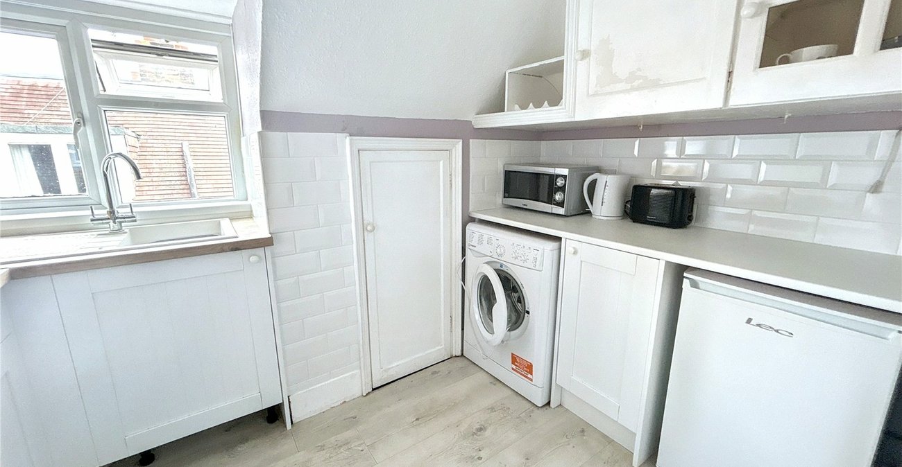 2 bedroom property for sale in Sidcup | Robinson Jackson