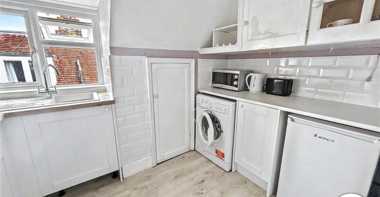 2 bedroom property for sale in Sidcup | Robinson Jackson