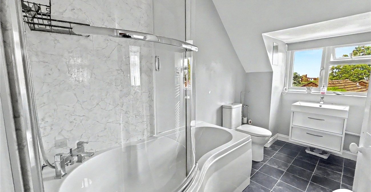 2 bedroom property for sale in Sidcup | Robinson Jackson