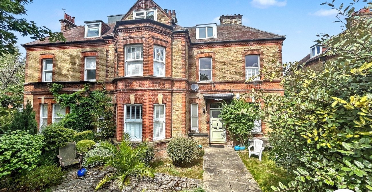 2 bedroom property for sale in Sidcup | Robinson Jackson
