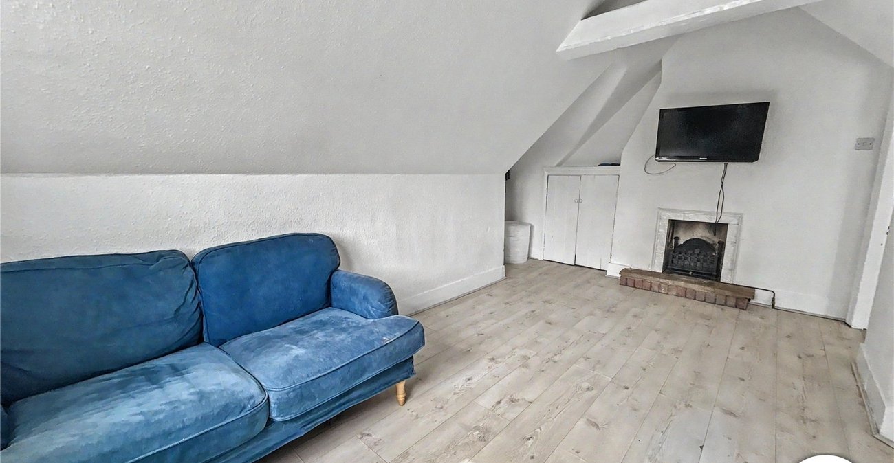 2 bedroom property for sale in Sidcup | Robinson Jackson