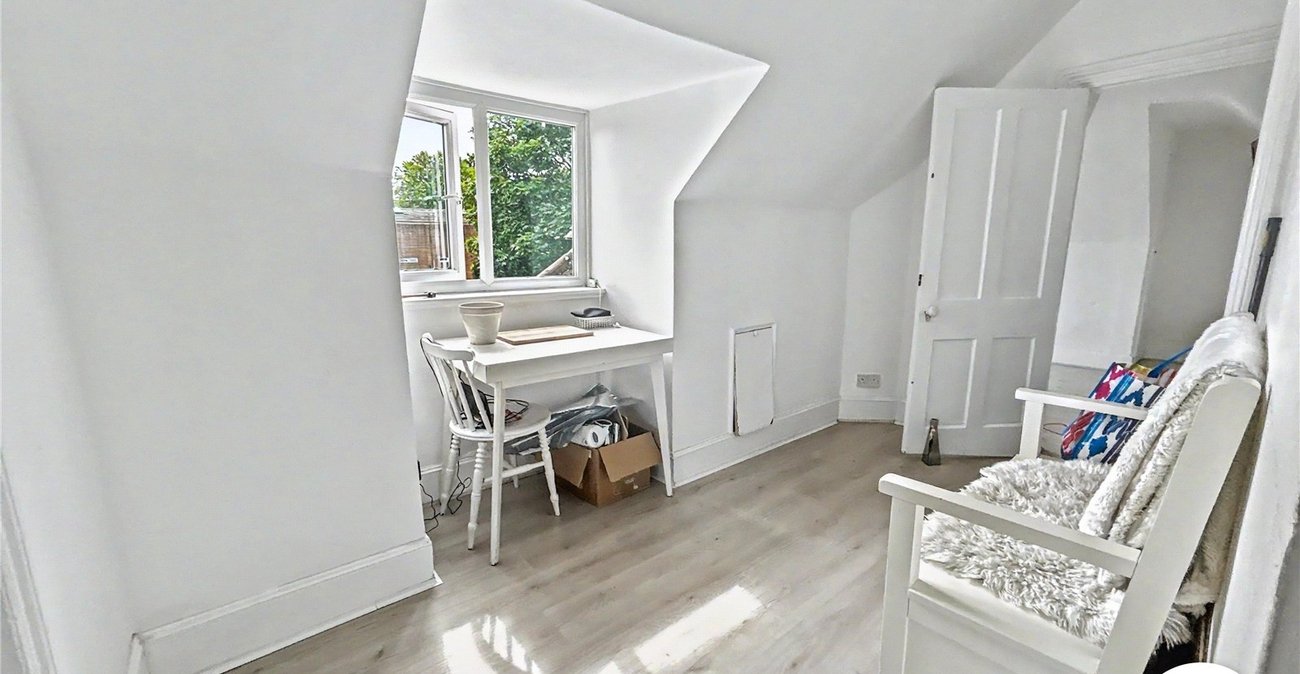 2 bedroom property for sale in Sidcup | Robinson Jackson