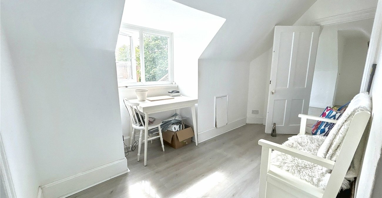 2 bedroom property for sale in Sidcup | Robinson Jackson