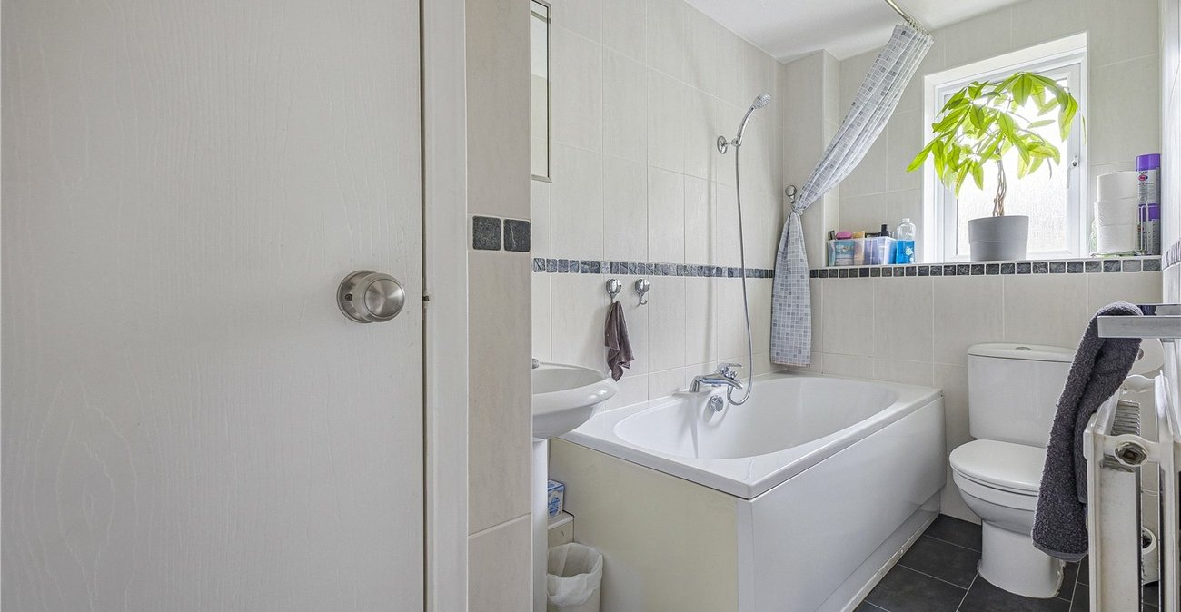 2 bedroom house for sale in Maidstone | Robinson Michael & Jackson