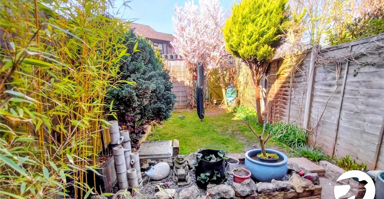 2 bedroom house for sale in Maidstone | Robinson Michael & Jackson