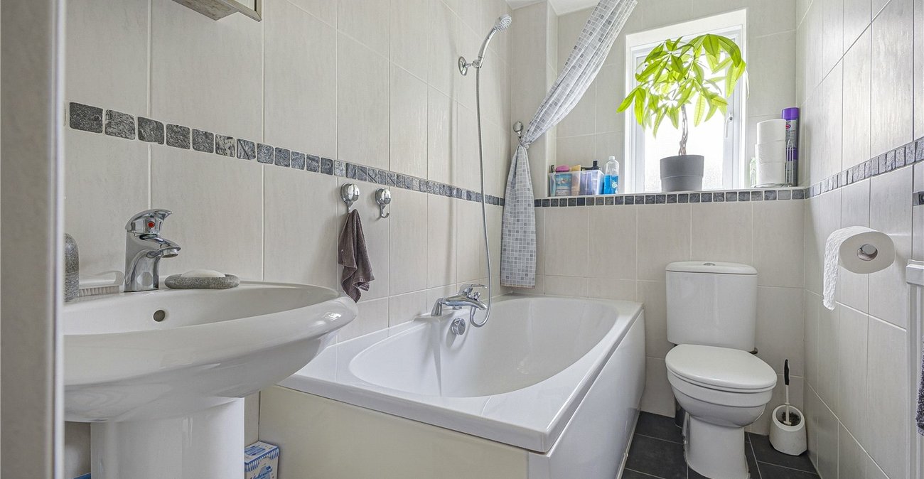 2 bedroom house for sale in Maidstone | Robinson Michael & Jackson