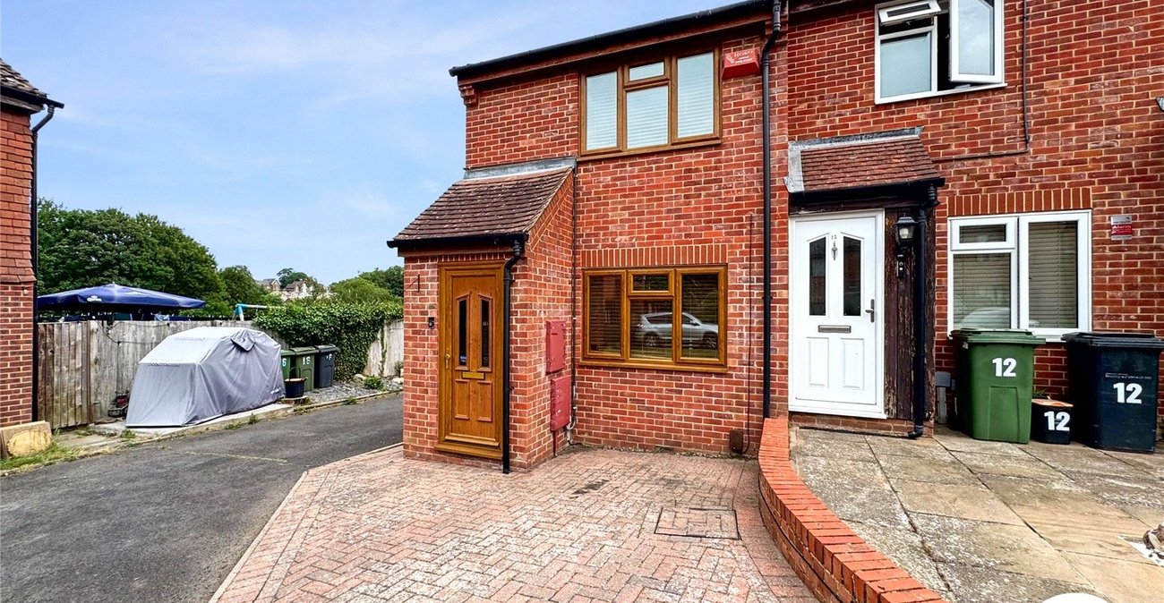 2 bedroom house for sale in Maidstone | Robinson Michael & Jackson
