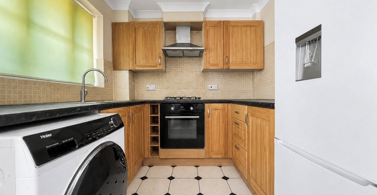 2 bedroom house for sale in St. Marys Island | Robinson Michael & Jackson