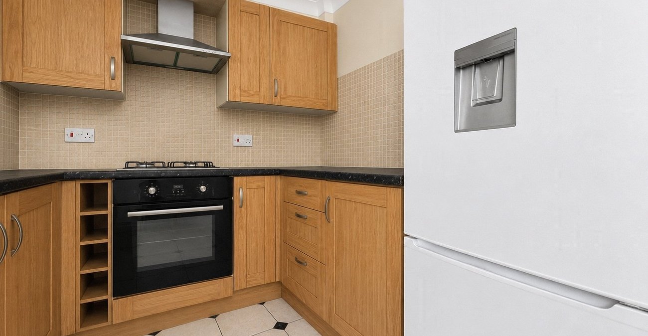 2 bedroom house for sale in St. Marys Island | Robinson Michael & Jackson