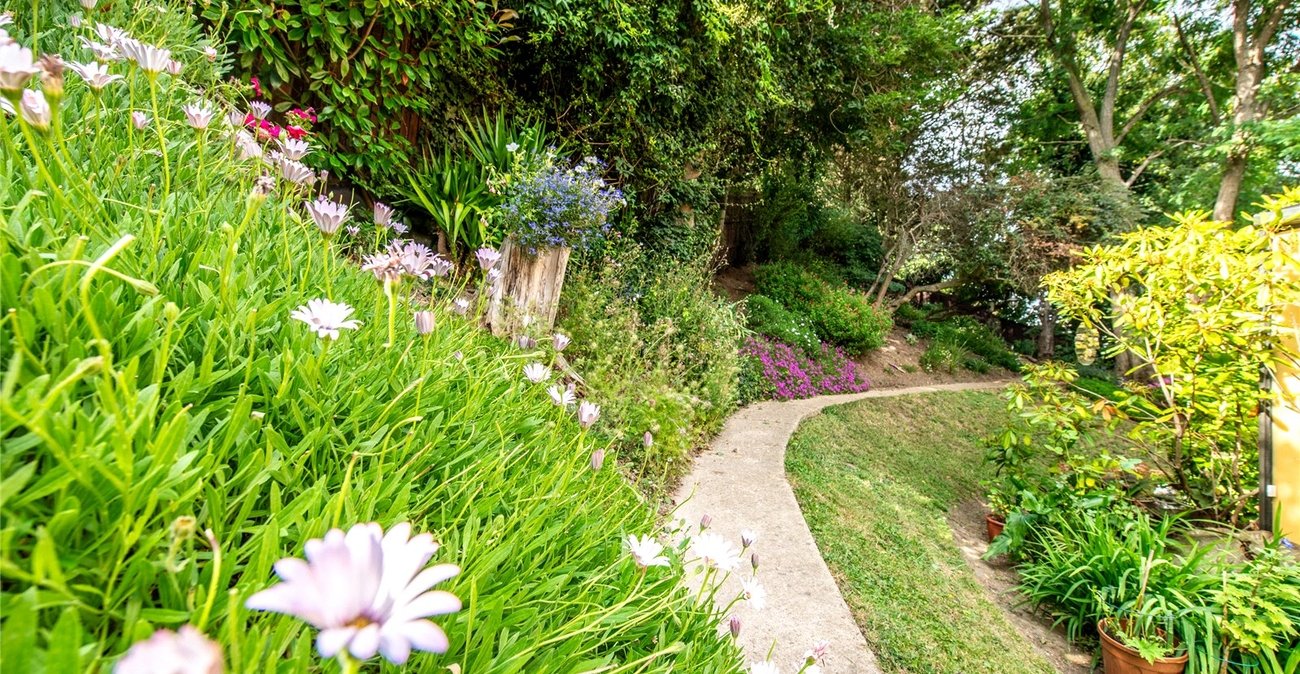 3 bedroom house for sale in Gravesend | Robinson Michael & Jackson