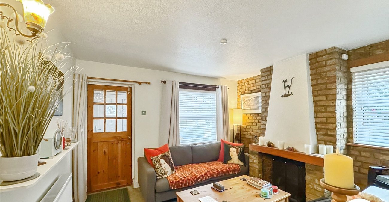 2 bedroom house for sale in Bapchild | Robinson Michael & Jackson