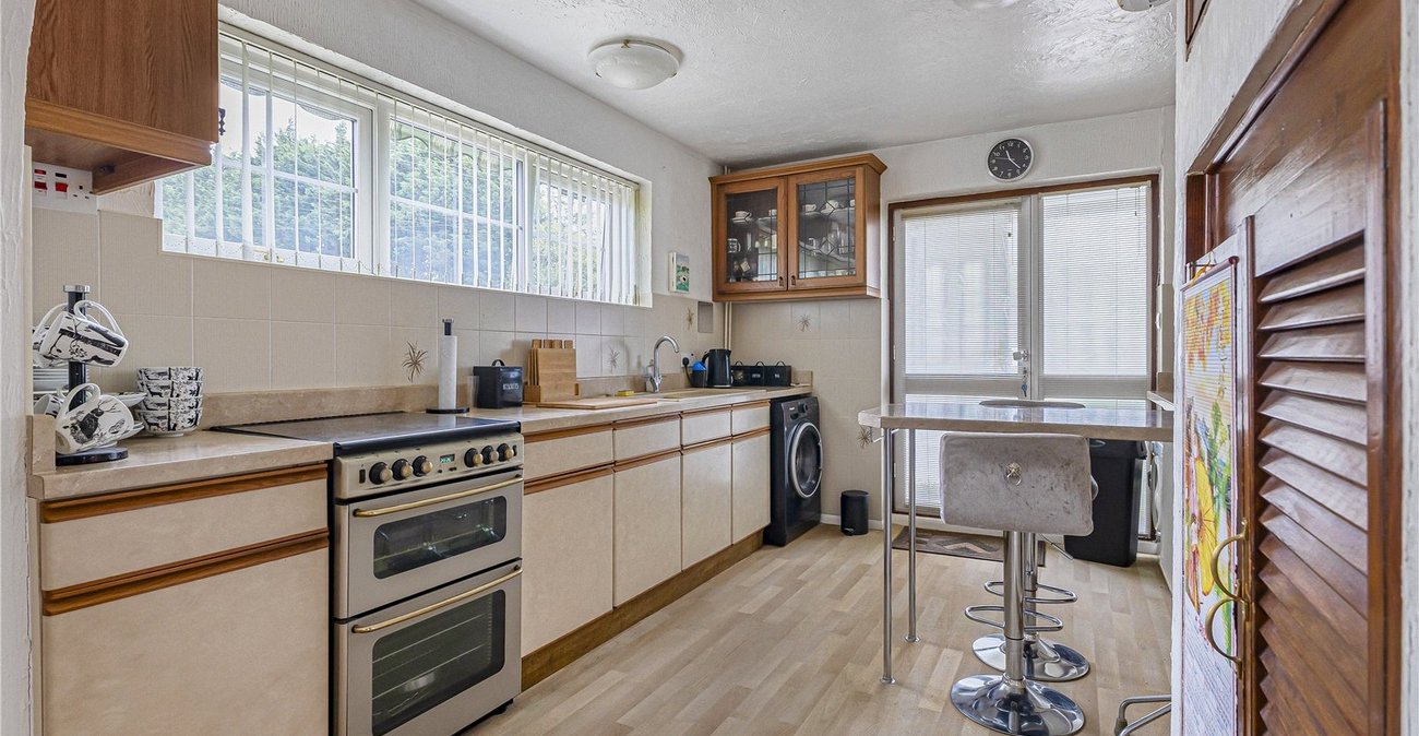 4 bedroom bungalow for sale in Bredhurst | Robinson Michael & Jackson