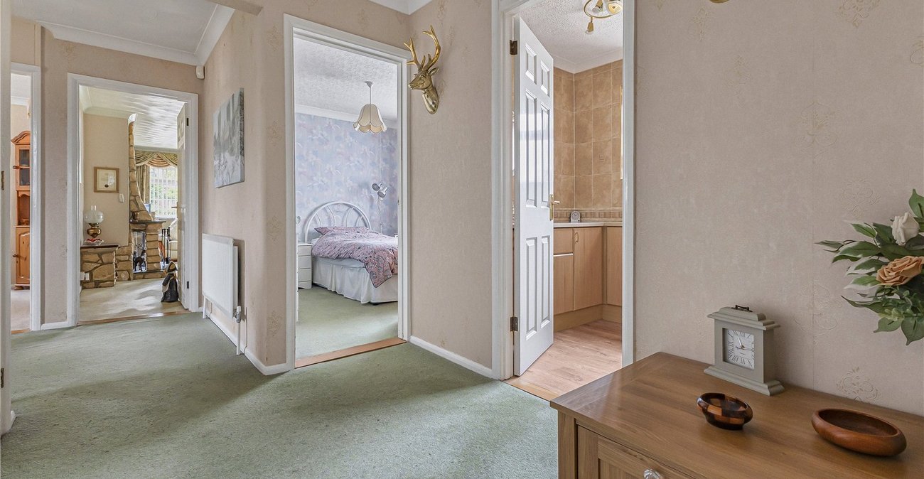 4 bedroom bungalow for sale in Bredhurst | Robinson Michael & Jackson