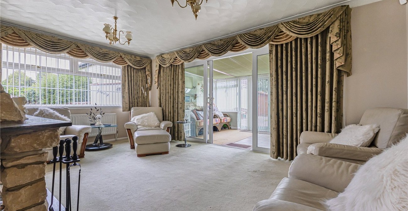 4 bedroom bungalow for sale in Bredhurst | Robinson Michael & Jackson