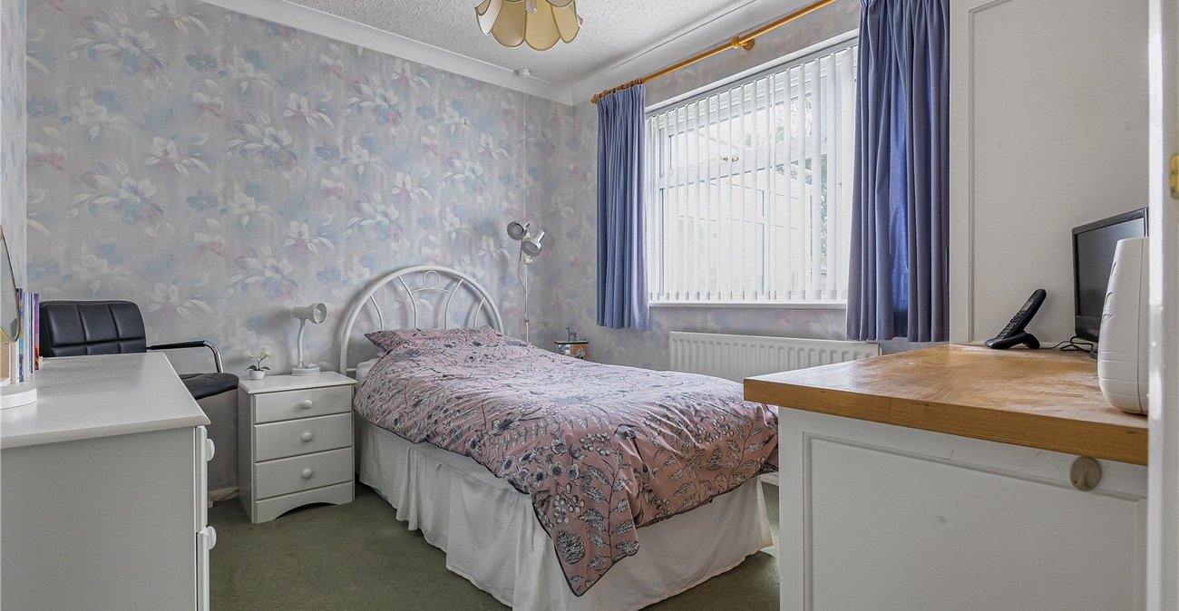 4 bedroom bungalow for sale in Bredhurst | Robinson Michael & Jackson