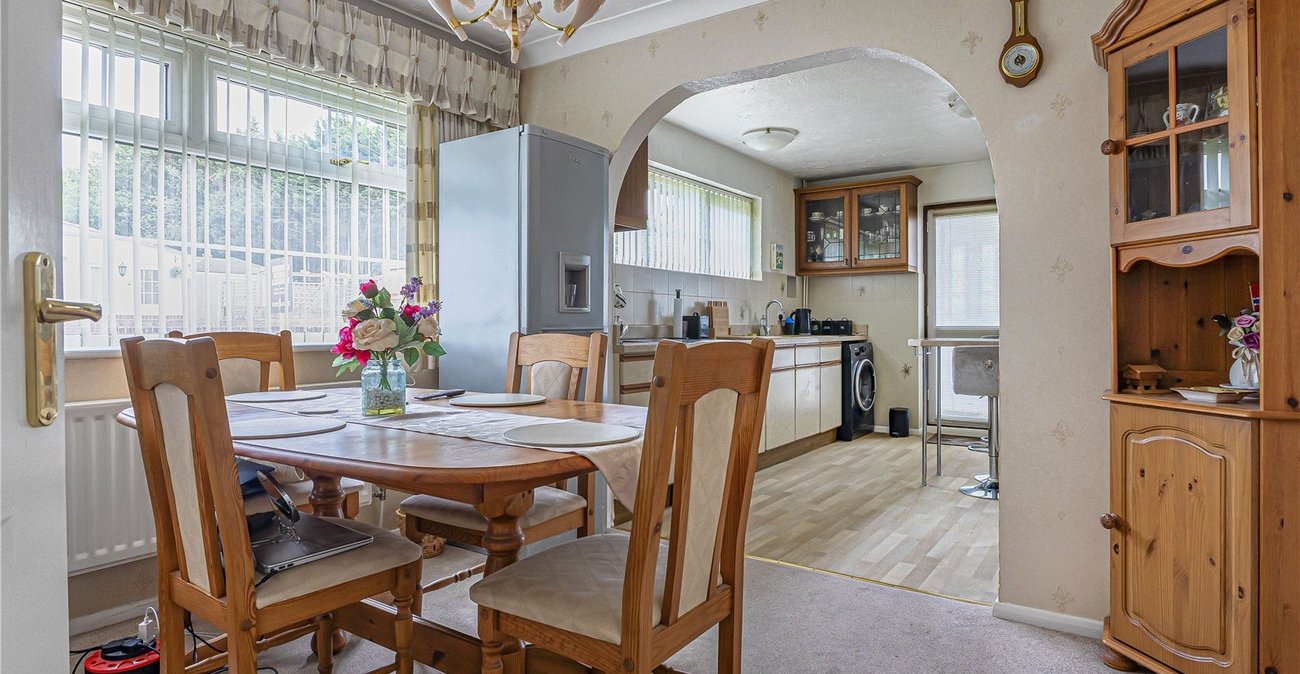 4 bedroom bungalow for sale in Bredhurst | Robinson Michael & Jackson