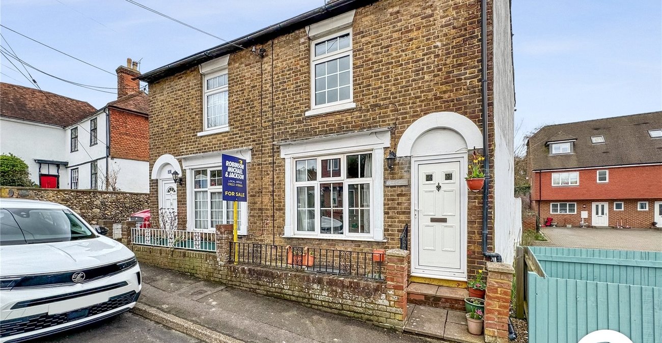 2 bedroom house for sale in Detling | Robinson Michael & Jackson