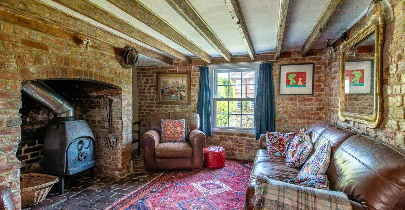 2 bedroom house for sale in Hartlip | Robinson Michael & Jackson