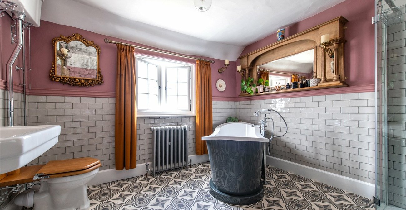 2 bedroom house for sale in Hartlip | Robinson Michael & Jackson