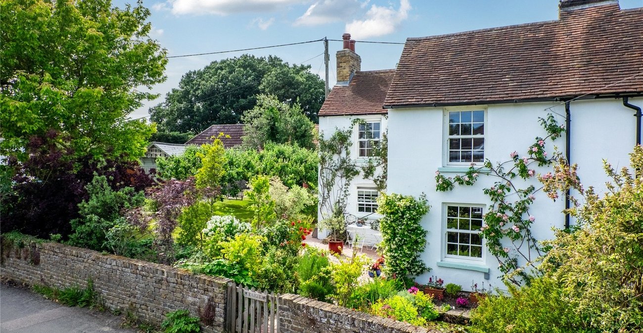 2 bedroom house for sale in Hartlip | Robinson Michael & Jackson