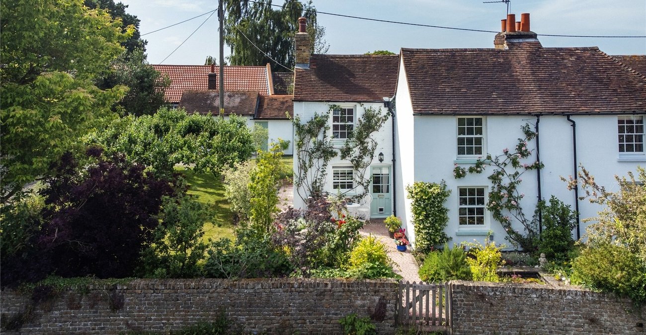 2 bedroom house for sale in Hartlip | Robinson Michael & Jackson