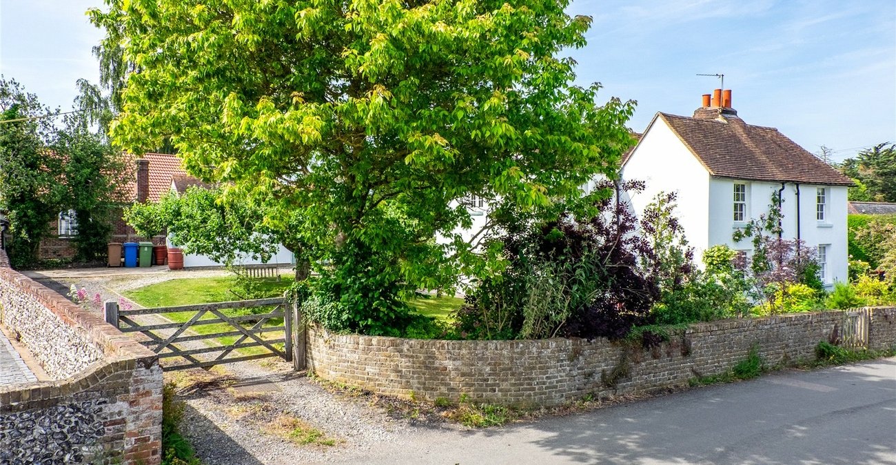 2 bedroom house for sale in Hartlip | Robinson Michael & Jackson