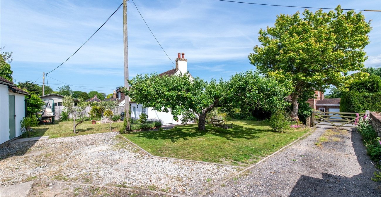 2 bedroom house for sale in Hartlip | Robinson Michael & Jackson