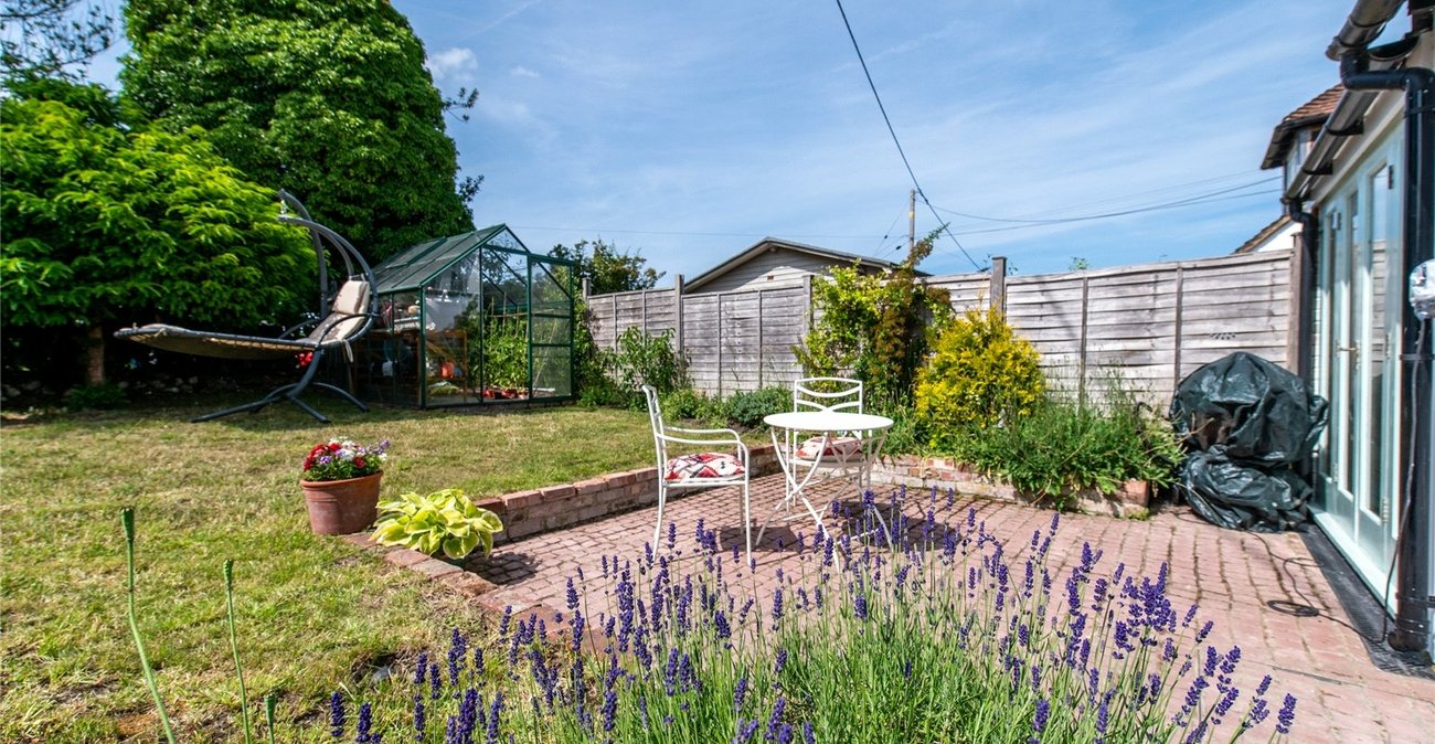 2 bedroom house for sale in Hartlip | Robinson Michael & Jackson