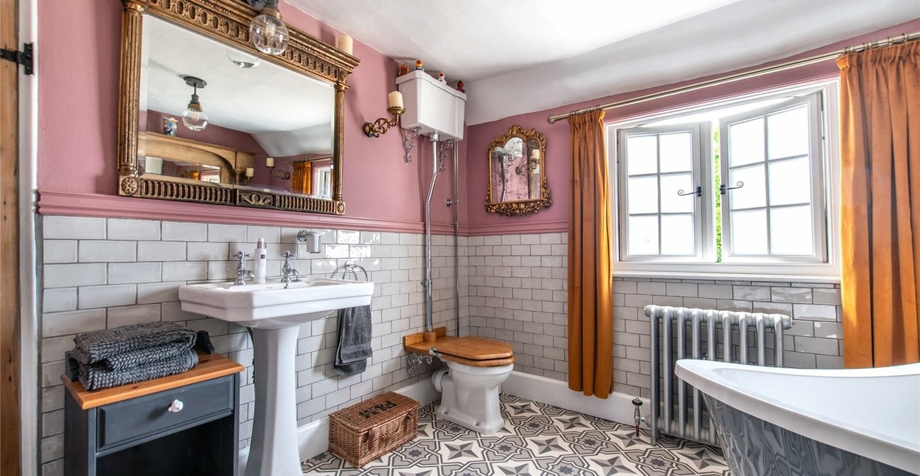 2 bedroom house for sale in Hartlip | Robinson Michael & Jackson